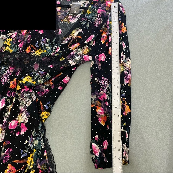 Torrid Crepe Lace Trim Kimono Duster 1X Floral Cottagecore Whimsigoth *FLAW* - Picture 10 of 13